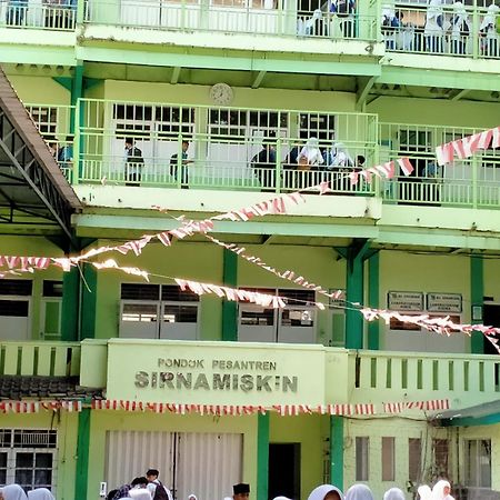 Gh Sirnamiskin Бандунг Экстерьер фото